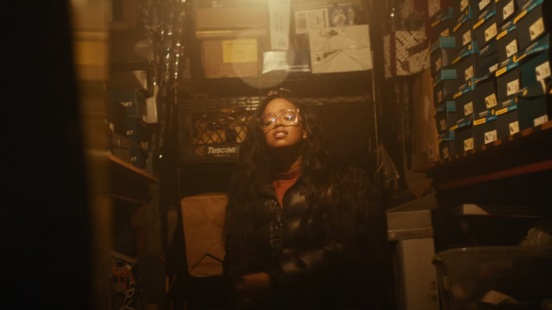 H.E.R. lanza nuevo single y visual titulado "Fight For You"