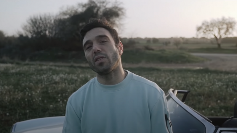 Sharif presenta nuevo single titulado "Migas de pan"