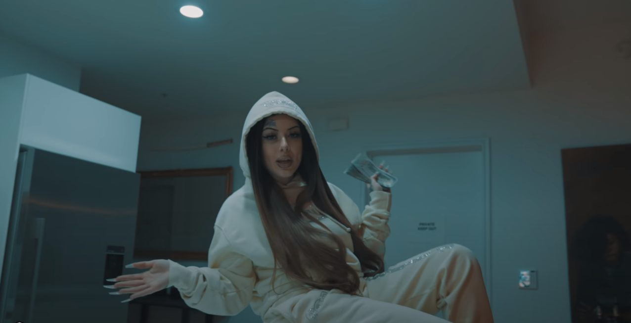 Lady XO presenta el visual de 