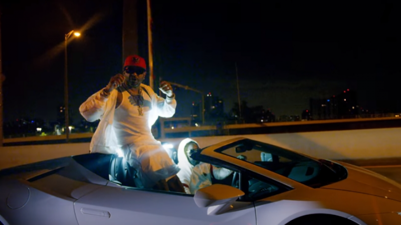 Jim Jones, Harry Fraud y su visual "Barry White"